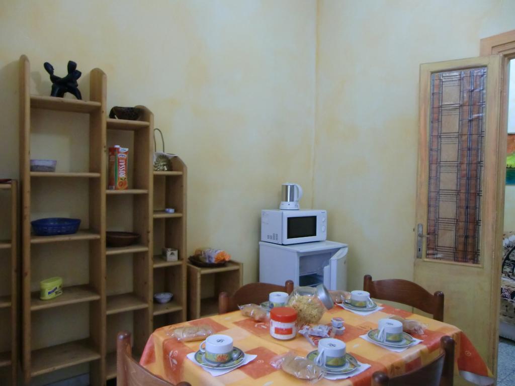 Momi Bed And Breakfast Rome Room photo
